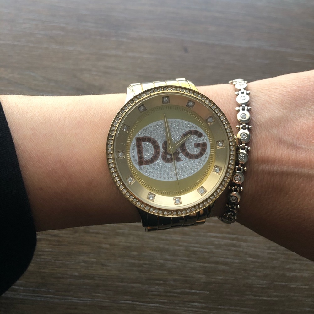 D & G gold watch